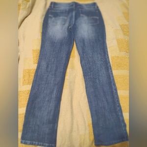 Women's straight leg wrangler jeans